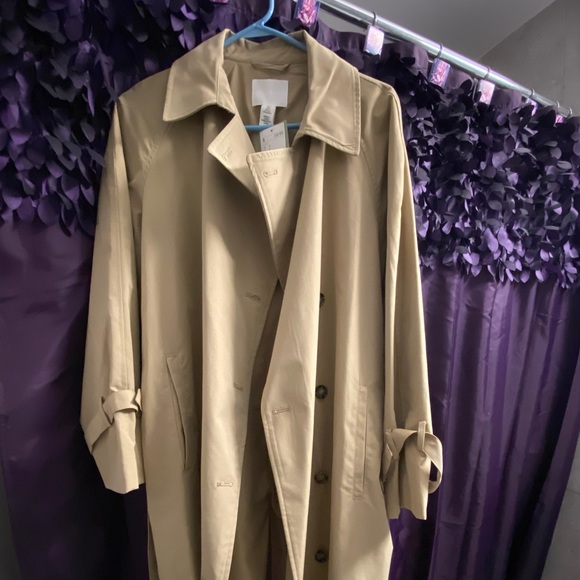 H&M Trench coat for Women - size small - worn once - beige - Picture 2 of 7